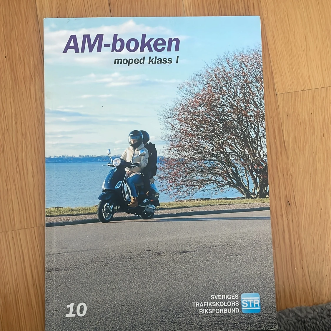 AM bok