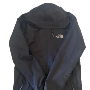 The North Face Windbreaker - TNF Summit Series Windbreaker, helt oanvänd. STORLEK M. Nypris 1099kr.