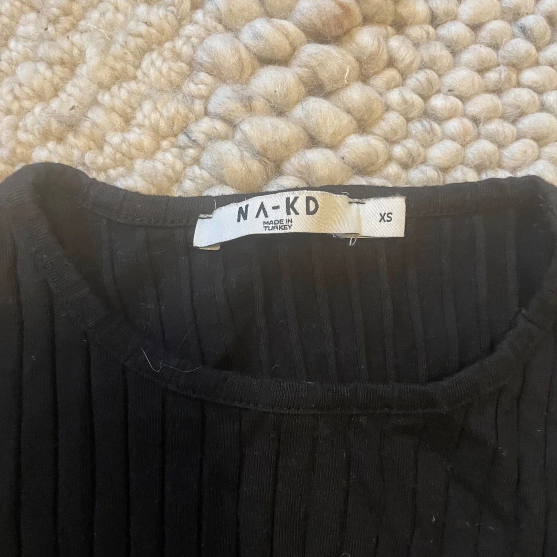Svart ribbad tröja från NA-KD - 3