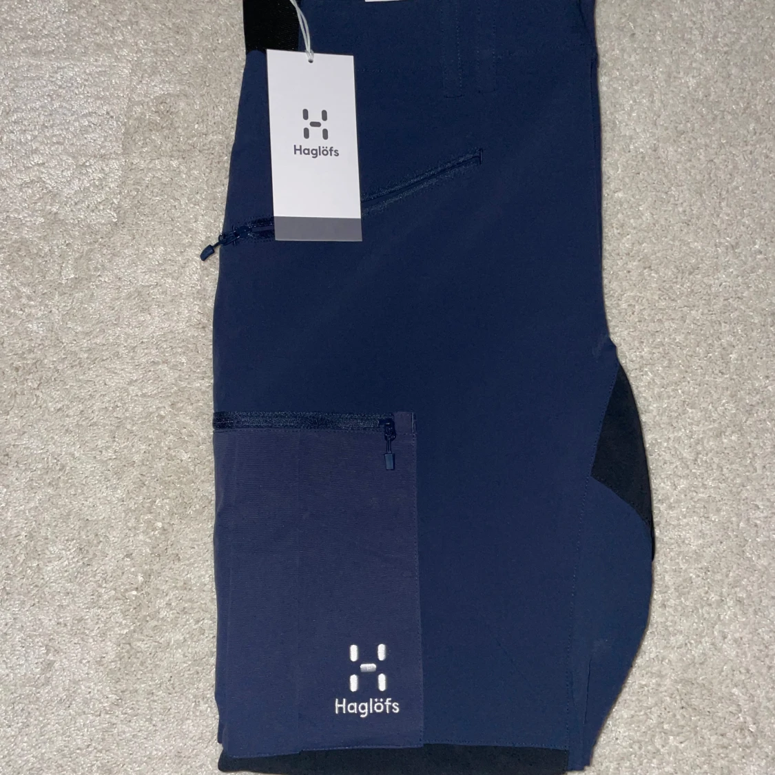 Mörkblå byxor från Haglöfs - 2