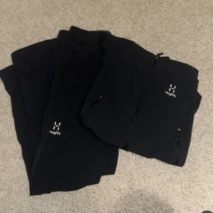 Haglöf set - Ett Haglöf set, använt 1 gång. Byxorna är storlek 38 och jackan är storkek 36. 