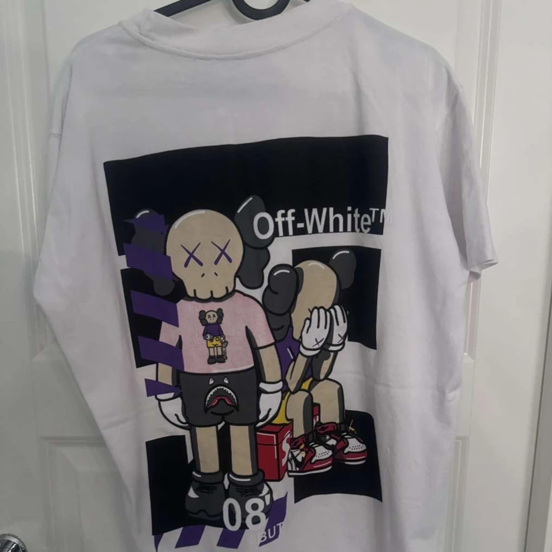 Vit t-shirt med tryck från Off-White - 90