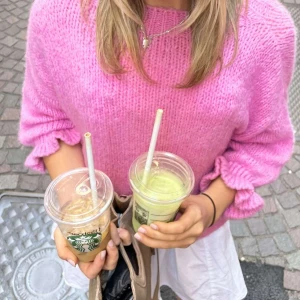 Rosa tröja  - Säljer min rosa tröja💗köpt i Italien 