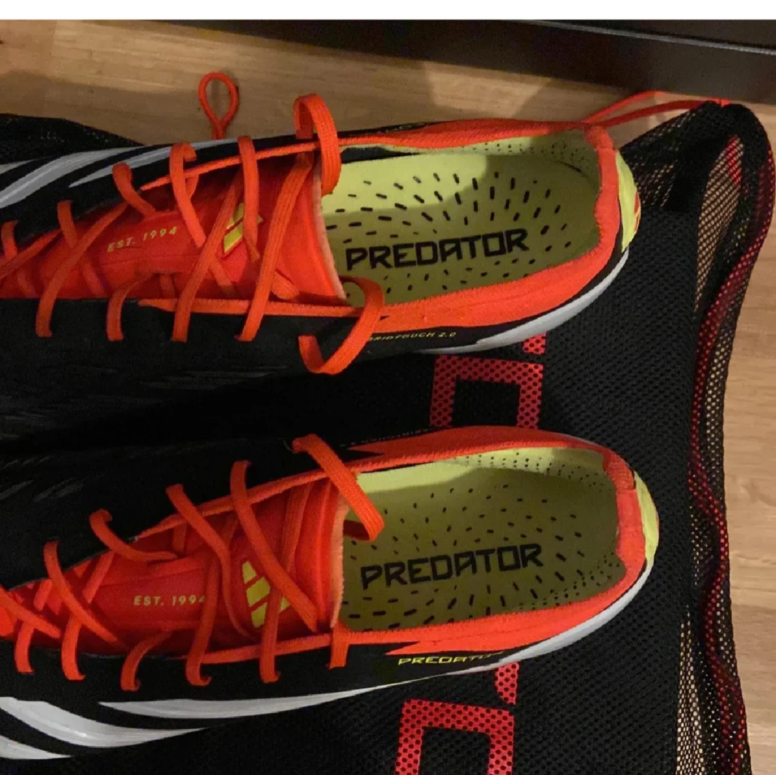 Adidas Predator fotbollsskor - 90