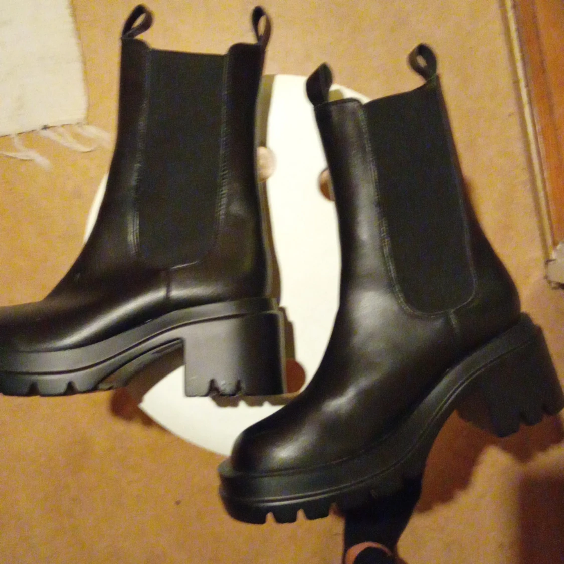 Svarta boots med klack - 1
