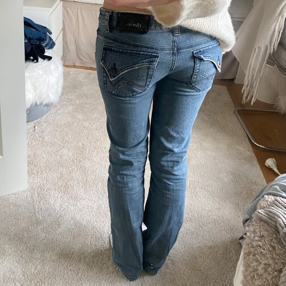Blå bootcut jeans