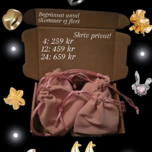 24 luckor smyckes julkalender  - Säljer denna smyckes julkalender! Köpt från plock från ett smyckes företag för 600kr, det är 24 luckor med guldiga smycken❤️ pris kan diskuteras