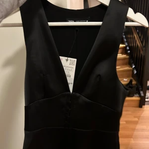 Väst - Väst från zara Helt oanvänd, prislapp kvar