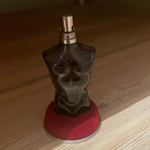 Jean Paul Gaultier 125 ml le male lover - Ny pris ≈ 1500 Ca 115 ml kvar 