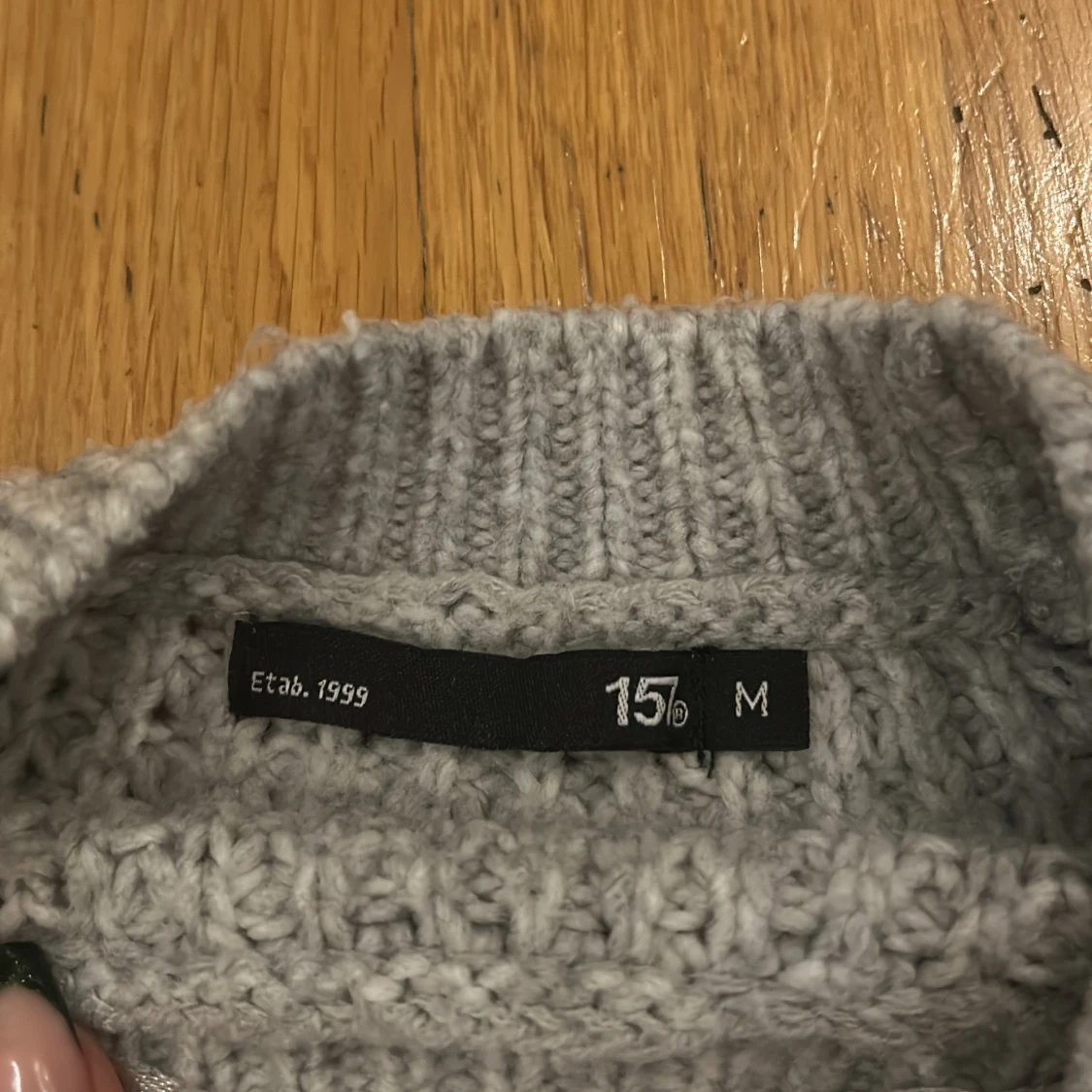 Grå stickad tröja från 157 - 90