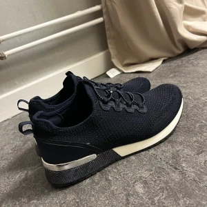 Skor storlek 39 - Skor knappt använda storlek 39 150kr