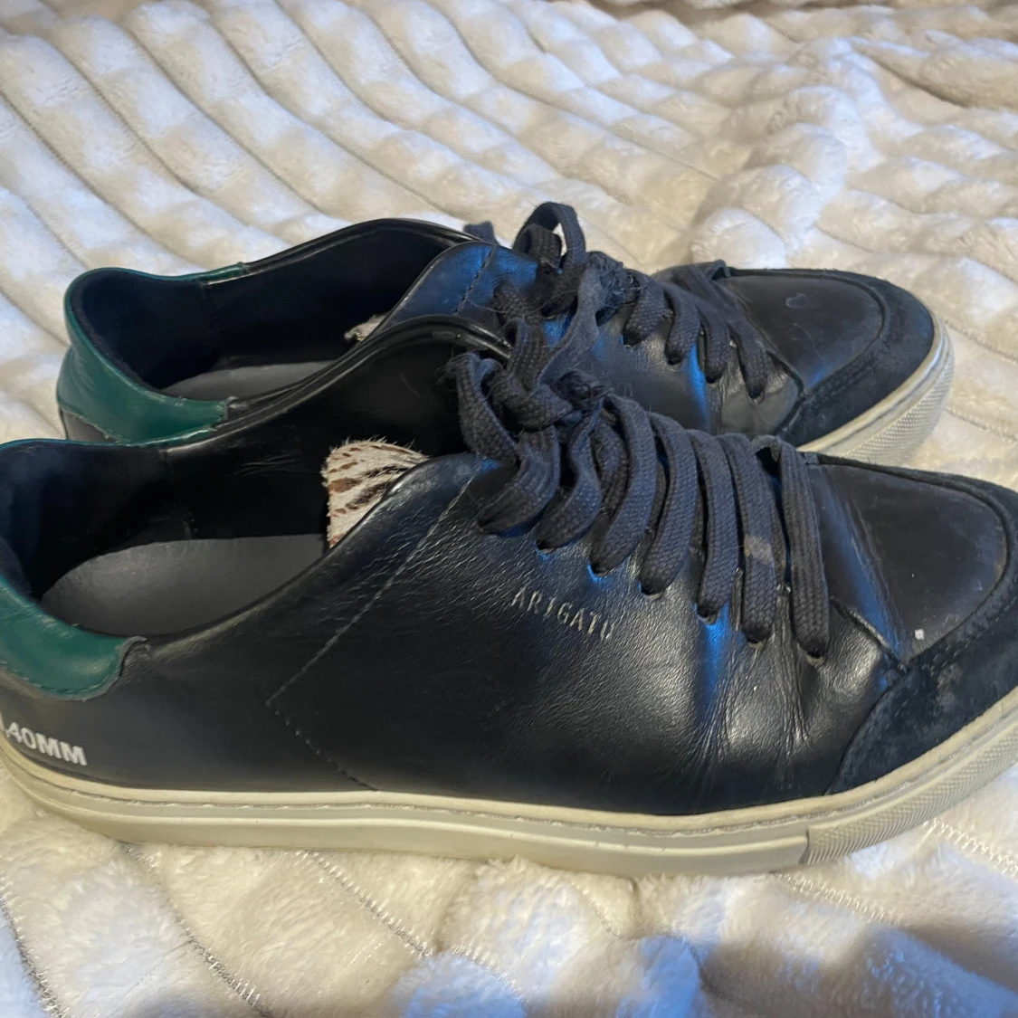 Svarta sneakers från Axel Arigato - 90