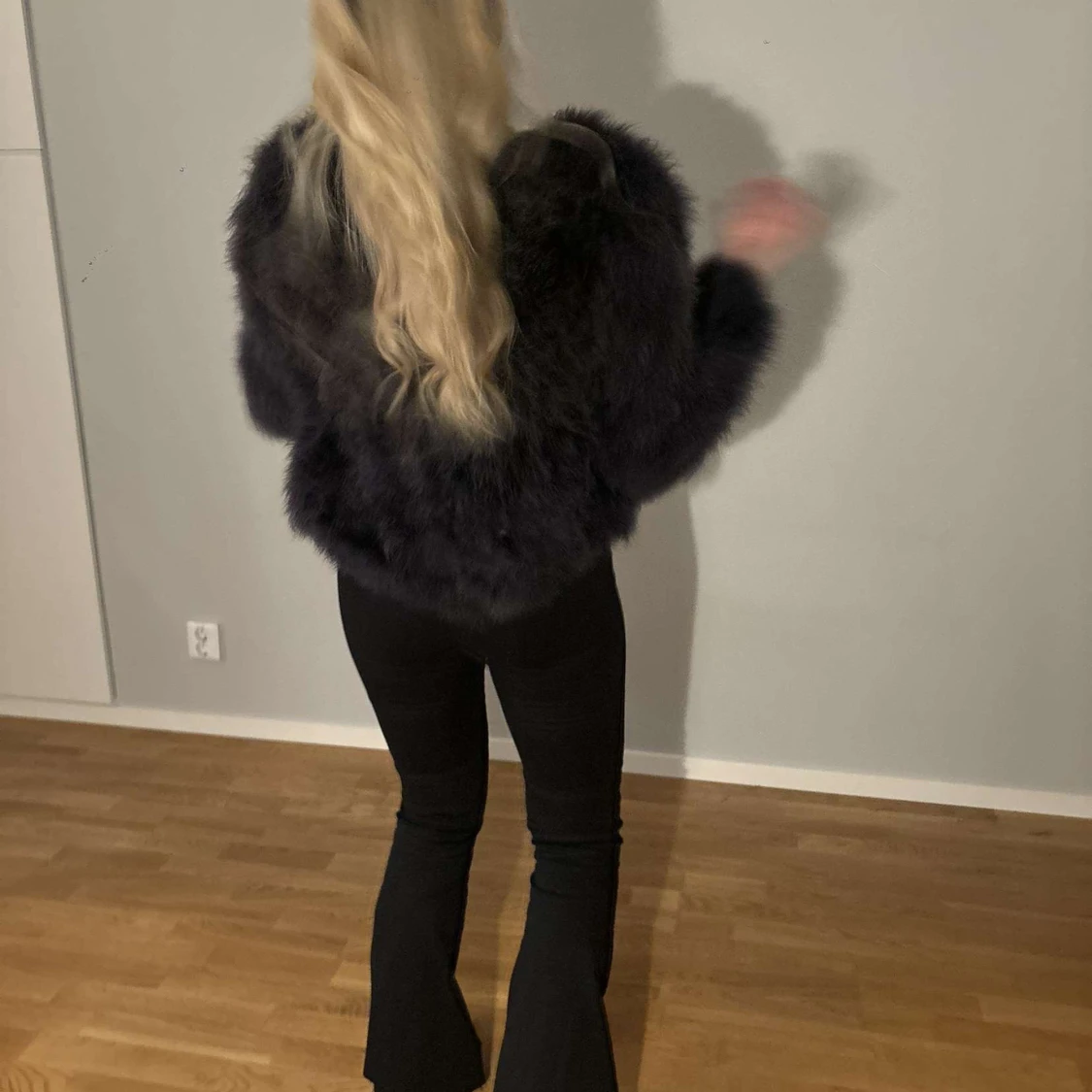 Svart pälsjacka - 91