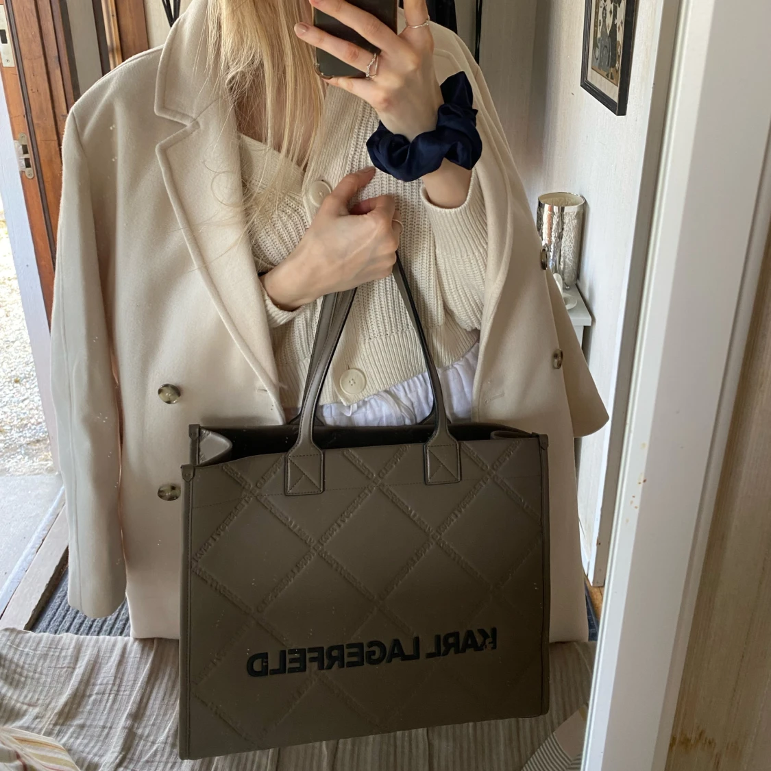 Crémevit lång kappa - 90