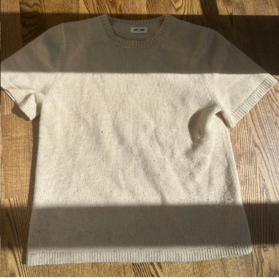 Soft Goat T-shirt beige - 92