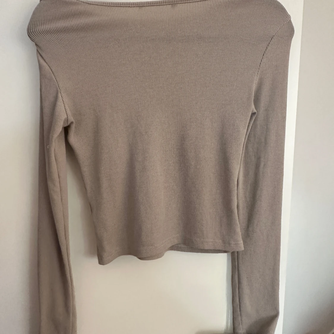 Beige ribbad långärmad topp - 90