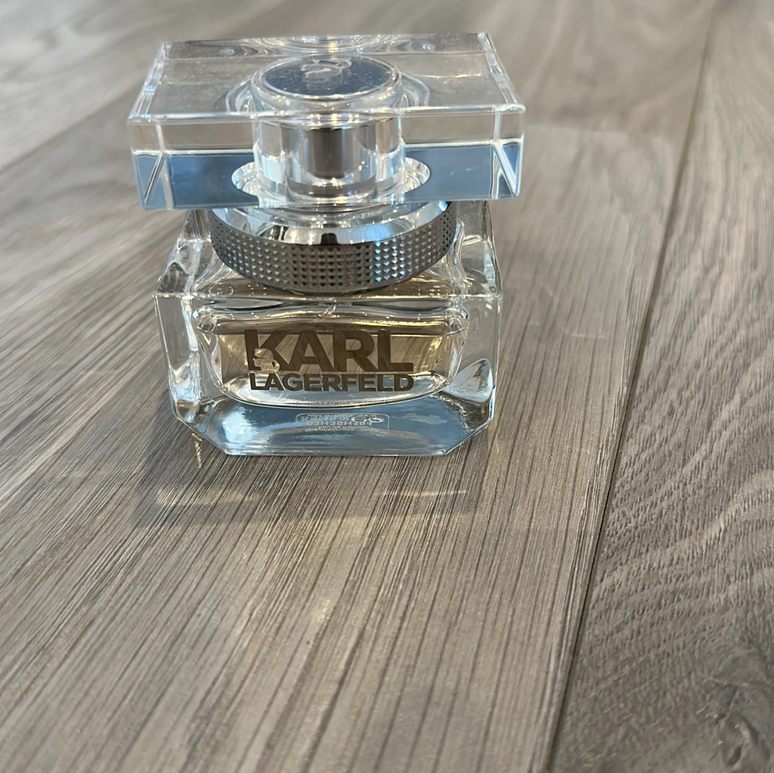 Parfym från Karl Lagerfeld