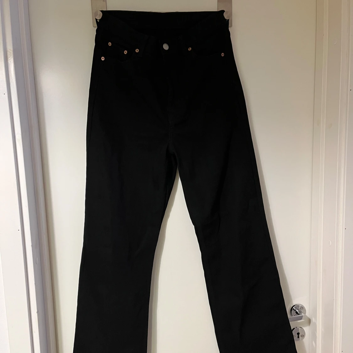 Svarta byxor från Dr. Denim