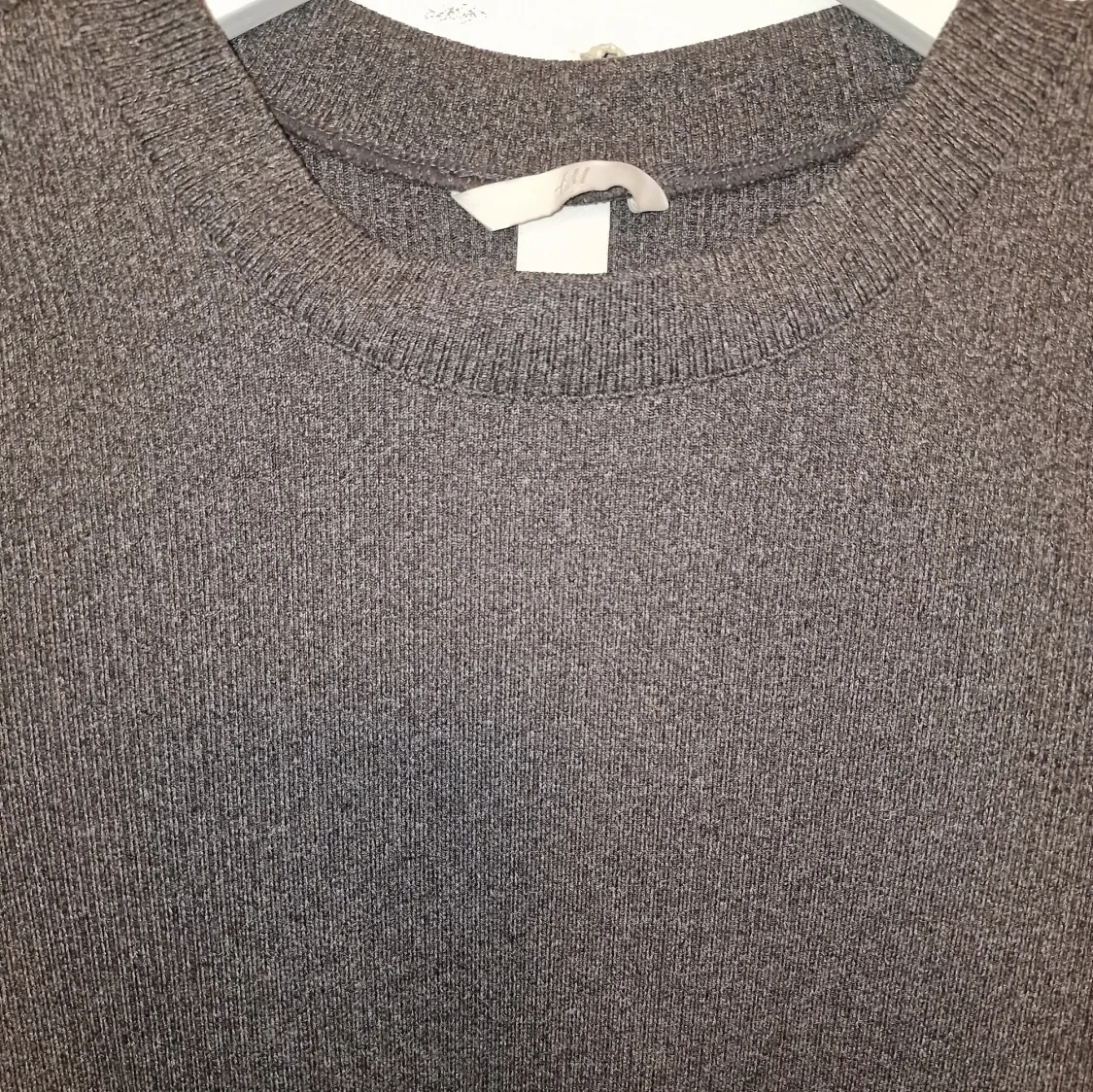 Grå ribbad tröja - 90