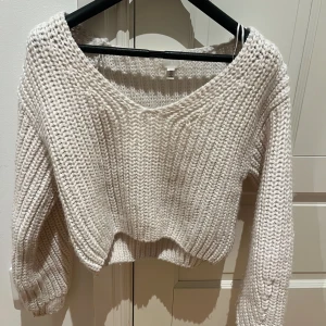 Vit stickad tröja - Skönaste tröja i vit från hm!!