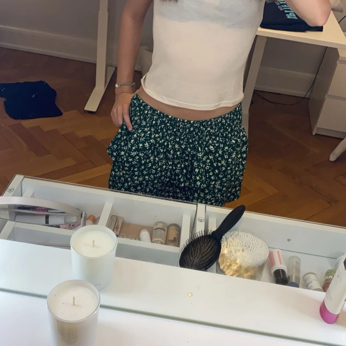 Fin grön kjol från Zara 🙏🏼🙏🏼  - 90