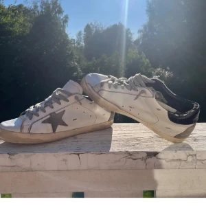 Golden Goose - INTRESSEKOLL!!! På mina Golden Goose Super-Star. Allt og medföljer. Kom med prisförslag. Kan gå med på byten