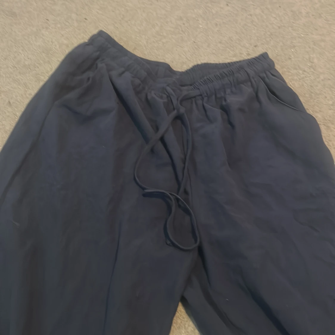 Mörk blå linne byxor  - 90