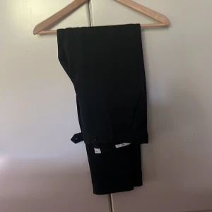 Kostymbyxor - Kostymbyxor helt nya skick 10/10