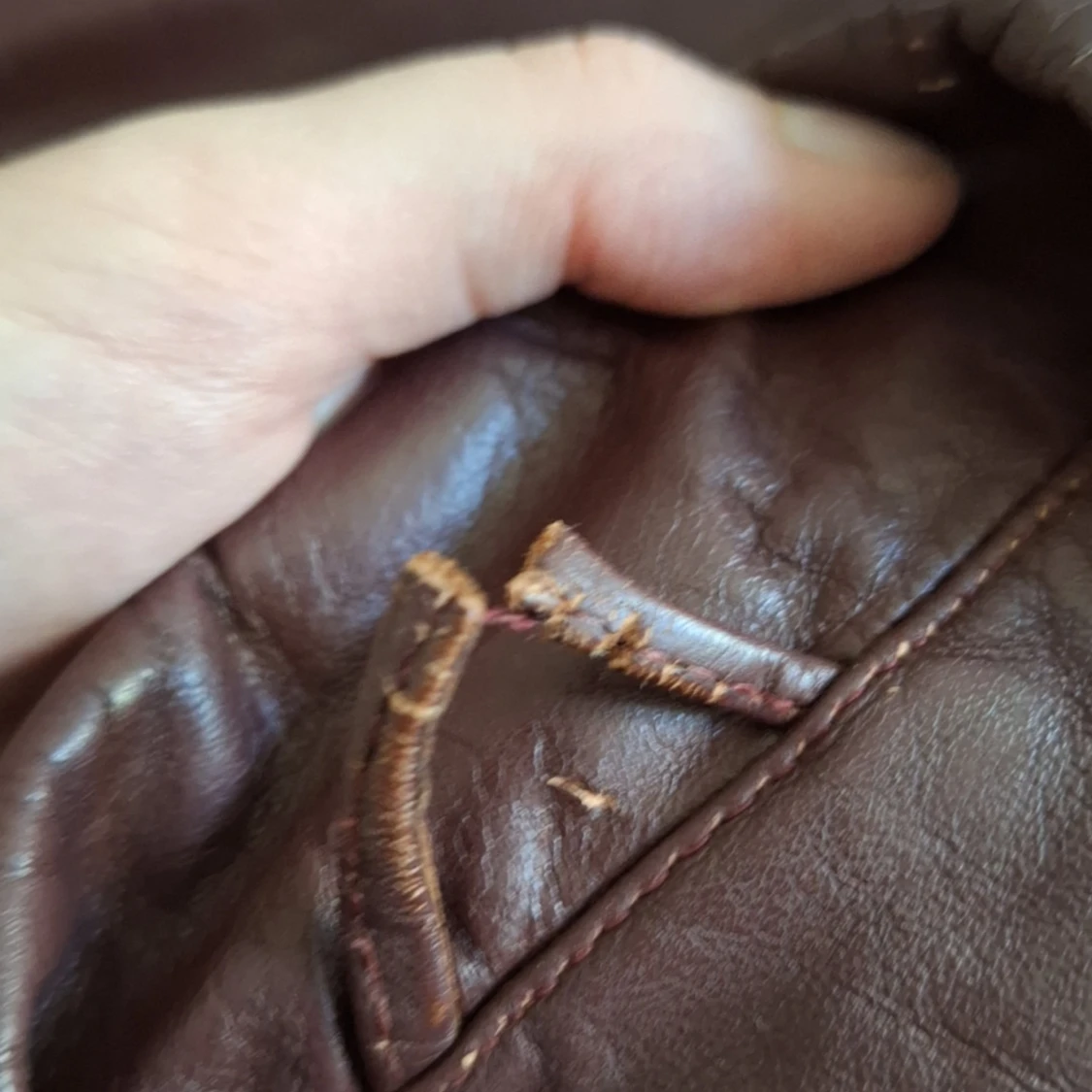 Vinröd skinn kavaj - 92