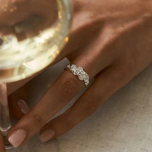 Muli Structured ring  - Beställde en ring som tyvärr är för liten. Nypris 399 kr.   Storlek 17 mm