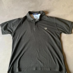 Fred Perry piké  - Bra skick och riktigt bra passform