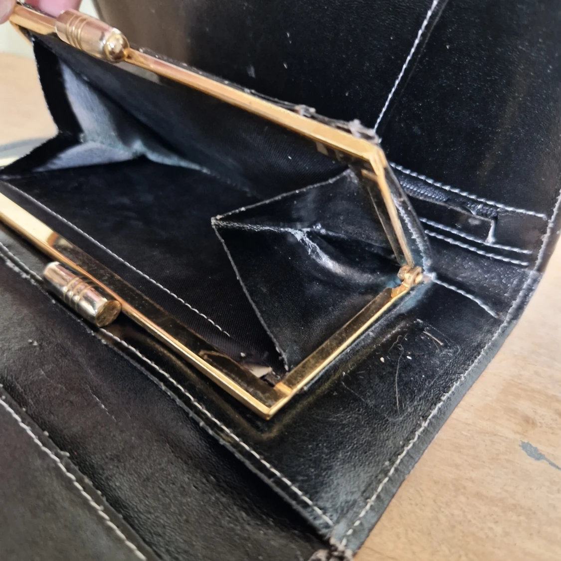 Svart och brun plånbok från Yves Saint Laurent (Äkthetsintyg från Tradera) - Vintage - 91