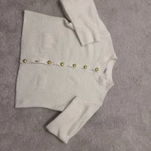 Jätte fin gosig tröja - Jätte fin tröja storlek xl men skulle säga m-l mer i storleken pris 100