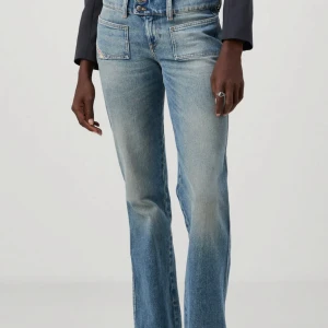 Diesel jeans  - Säljer mina supersnygga diesel jeans som tyvärr inte kommer till användning då jag har liknande🩷Dom är supersnygga och passar till allt, original pris är 1900kr. Pris kan diskuteras🤗