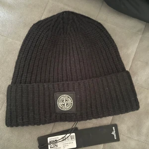 Stone island mössa - Stone island mössa | Skick: 10/10 | Storlek: One size | obs! Replika 