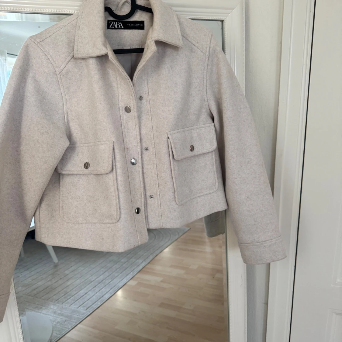 Beige jacka från Zara - 90