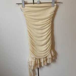 Beige klänning  - Helt oanvänd storlek xs 🤍