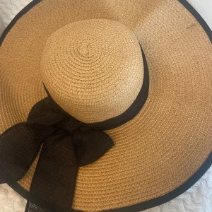 Beige strand hatt - Aldrig använt