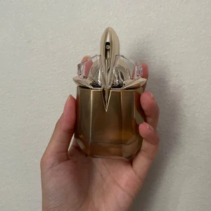 mugler alien goddess - 30ml  endast testad, skickas med original förpackning