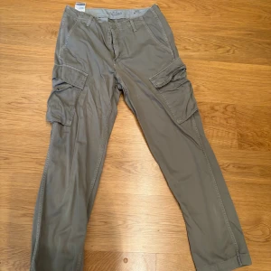 Levis Cargopants  - Levis Cargopants, W31, L30. Skick 9.5/10 knappt använd. 