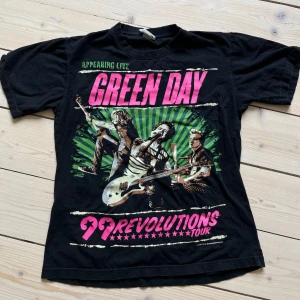 Green Day T-Shirt - Strl S-M