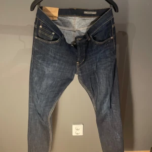 Dondup Ritchie W34 - Ett par casual Dondup, riktigt bra fit. Knappt använda.