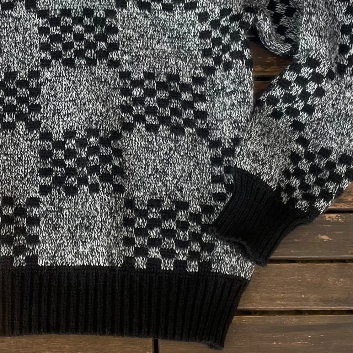 Rutig tjocktröja - 90