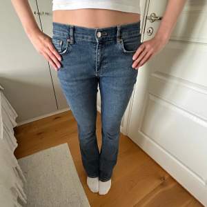 Svinssnygga low waist jeans från gina🥰 strl 38❤️