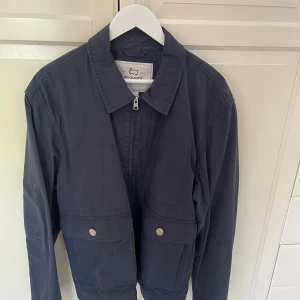 Woolrich jeansjacka  - Strl L Nyskick  400