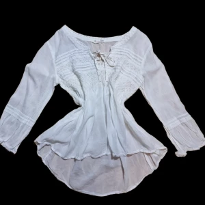 Odd Molly blus 💋 - Säljer denna supersöta blusen då den aldrig kommit till användning💋  Passar storkel XS men säkert även storlek S💋 