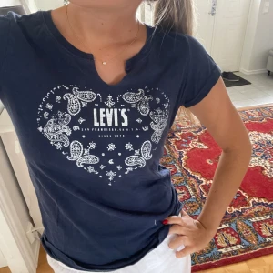Snygg Levi’s t-shirt - Levi’s t-shirt i stl xs❤️