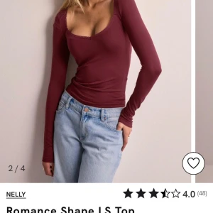 Topp från Nelly  - Fick hem den idag men den passade inte, därför säljer jag den. Prislappen är kvar på tröjan