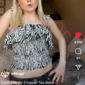 Zebra linne  -  (Lånad bild )Ett fint zebra linne i stlrk 158 164 inköpt i juni 2022 använd max 3 gånger, inga dekter💝