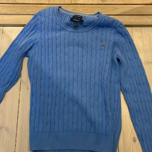 En gant tröja  - En gant tröja i färgen blå och i storlek M🥰
